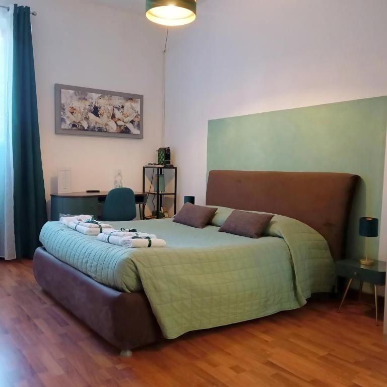 Brà Guest House - Camera Matrimoniale con Bagno Privato - 8