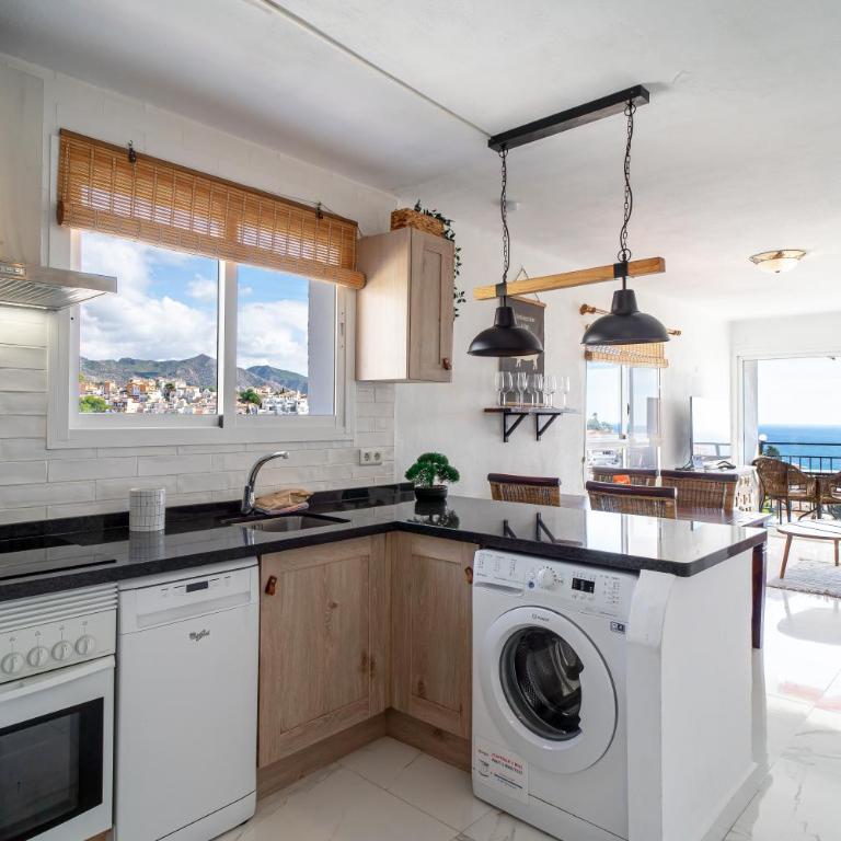 Miami 44 Seaview Casasol - Apartment with Sea View - 5