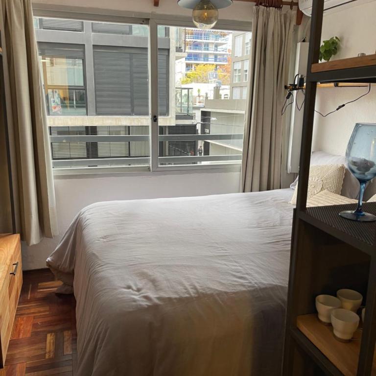 Comodo monoambiente bien ubicado en Cordon - One-Bedroom Apartment - 1