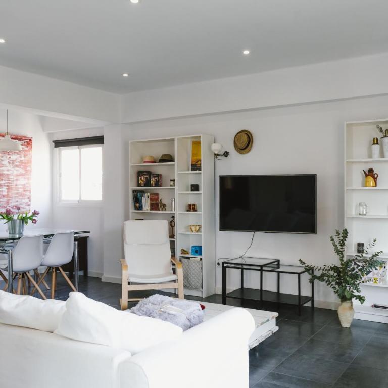 Cathedral View Apartment - City Center -Free Parking - AC - Apartamento de 2 dormitorios con vistas - 8