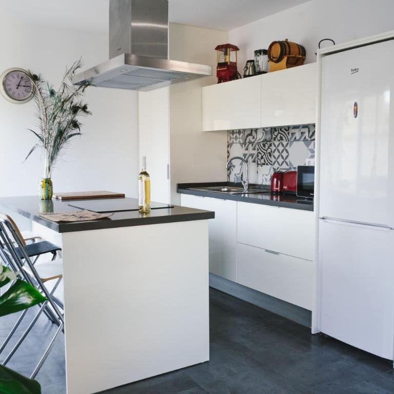 Cathedral View Apartment - City Center -Free Parking - AC - Apartamento de 2 dormitorios con vistas - 11