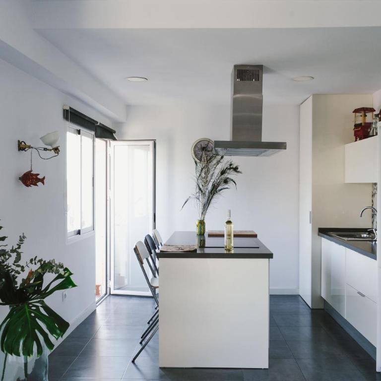 Cathedral View Apartment - City Center -Free Parking - AC - Apartamento de 2 dormitorios con vistas - 14