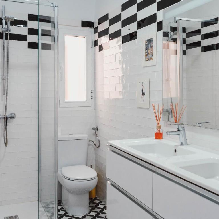 Cathedral View Apartment - City Center -Free Parking - AC - Apartamento de 2 dormitorios con vistas - 19