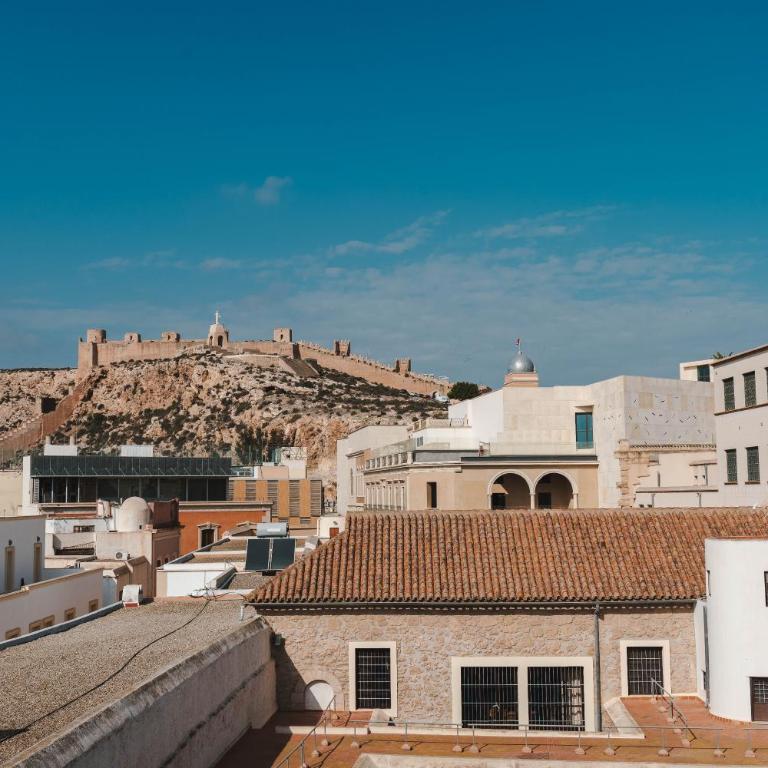 Cathedral View Apartment - City Center -Free Parking - AC - Apartamento de 2 dormitorios con vistas - 28
