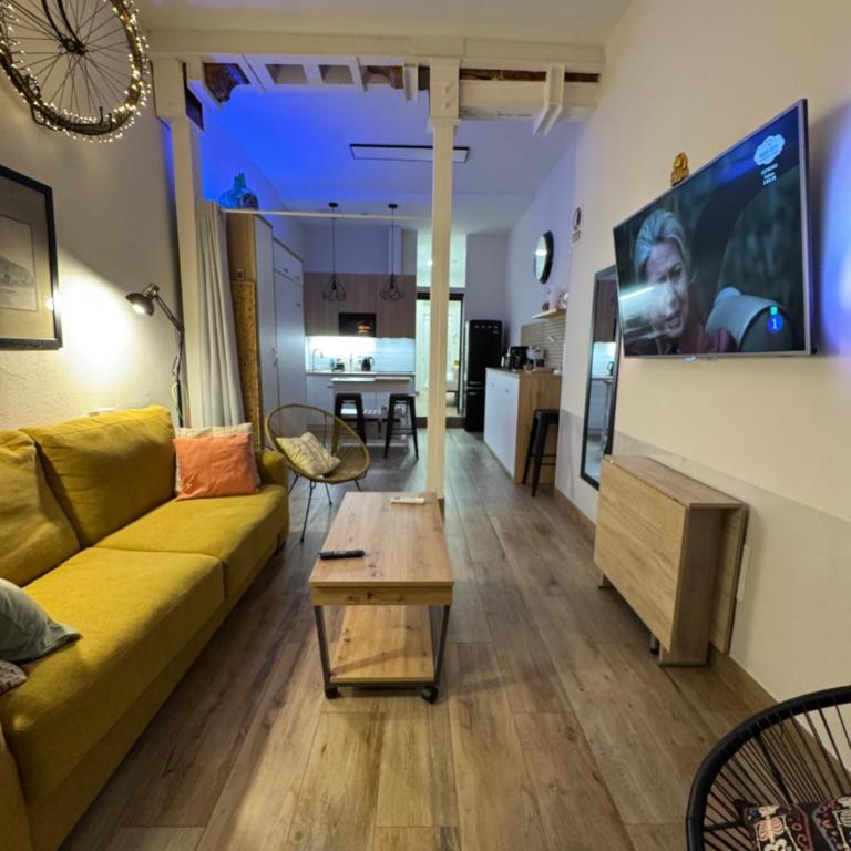 Céntrico. Atocha-Lavapiés. Nuevo. 100% Equipado. - Apartamento de 1 dormitorio - 2