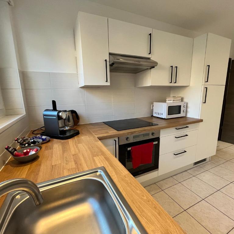 Sweet Home 3 bedrooms free parking - Appartamento con 3 Camere da Letto - 6