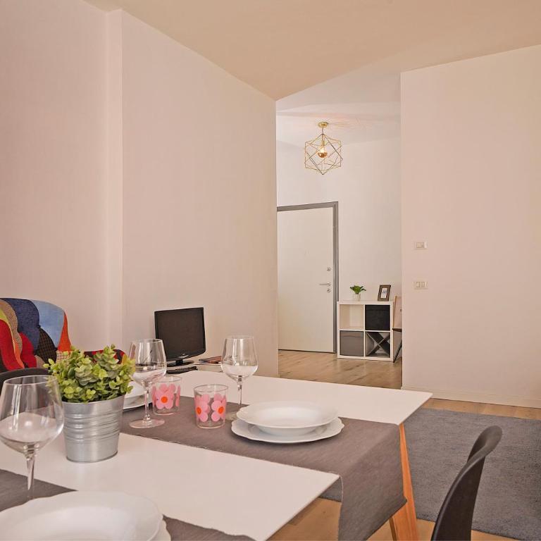PeschieraHome Apartments - Appartamento con 2 Camere da Letto - 3