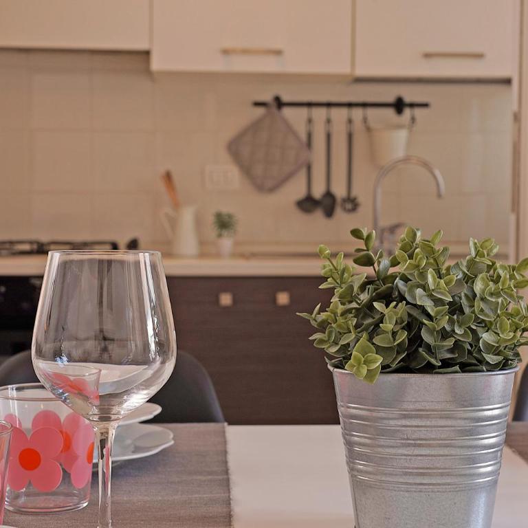 PeschieraHome Apartments - Appartamento con 2 Camere da Letto - 6