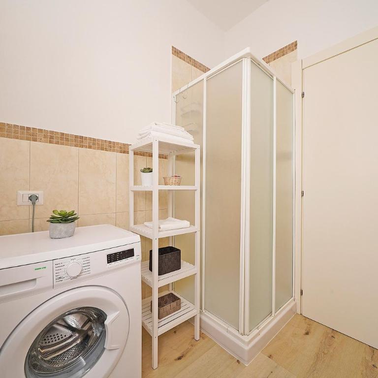 PeschieraHome Apartments - Appartamento con 2 Camere da Letto - 9