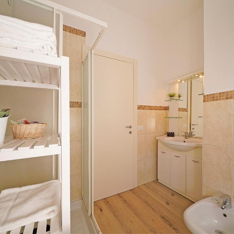 PeschieraHome Apartments - Appartamento con 2 Camere da Letto - 16