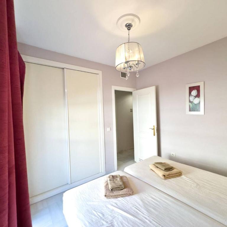Lor 52A Apartamento Vacacional cerca de Puerto Banús-Playa - Apartamento con terraza - 17