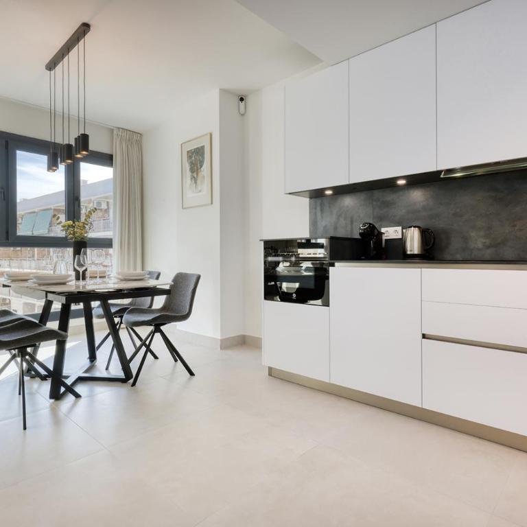 Estepona Old Town Apartments with a sea view OS - Two-Bedroom Apartment - 11