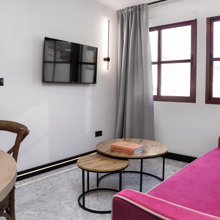 Hotel Aptos Alejandra Homes by Maxi Hoteles - Deluxe Two-Bedroom Apartment - 5