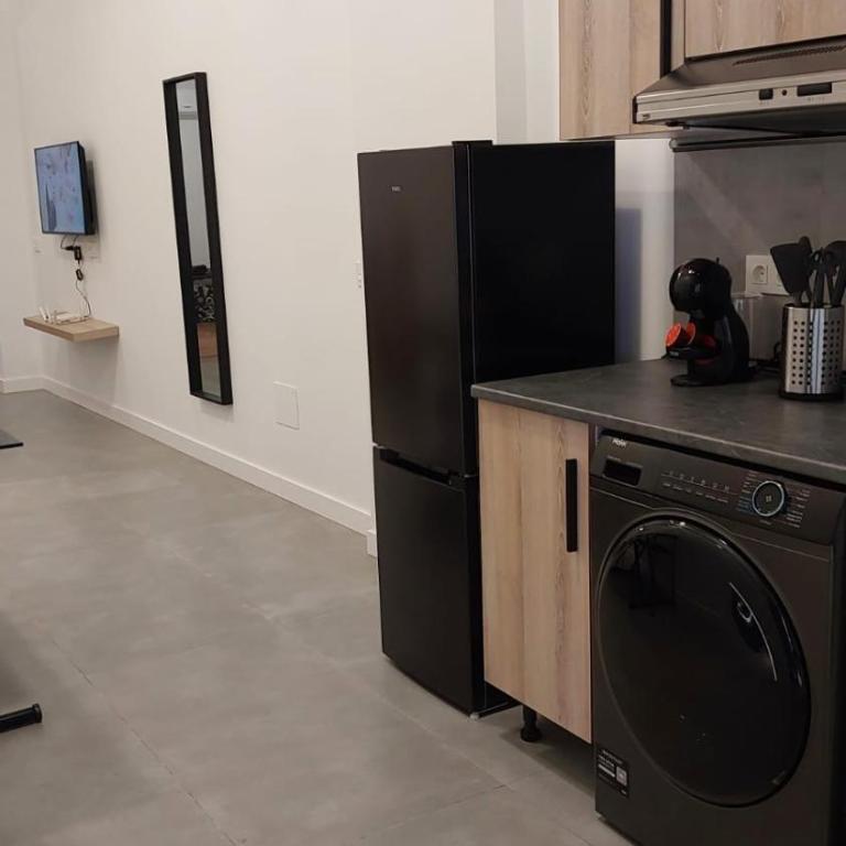 ZONA LUXURY 1 a 5 min de la ESTACIÓN DE BUS Y TREN MARÍA ZAMBRANO - Apartamento de 1 dormitorio - 5