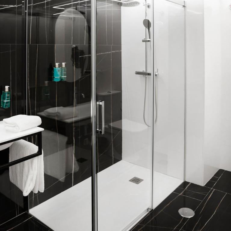 Hotel Aptos Alejandra Homes by Maxi Hoteles - Deluxe Two-Bedroom Apartment - 32