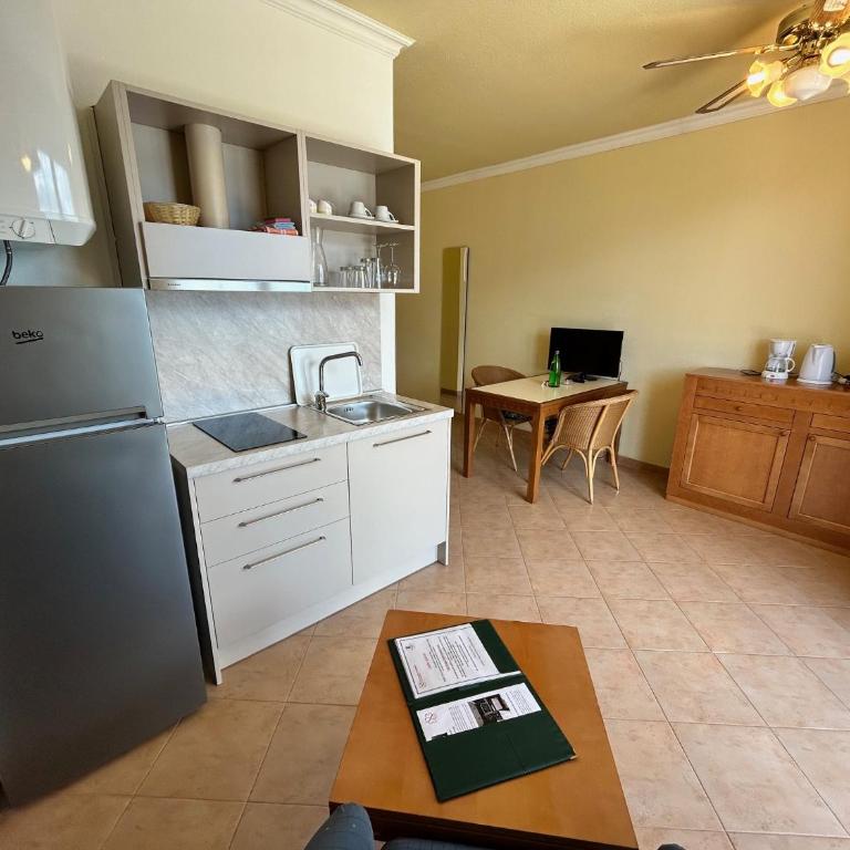 Piccola Italia Residence - Tremosine sul Garda - Appartamento con Vista Lago - 9