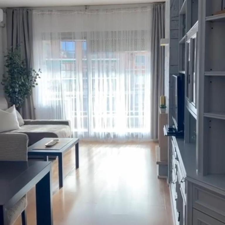 Family-Friendly Home in Central Barcelona 4BDR - Apartment - 4