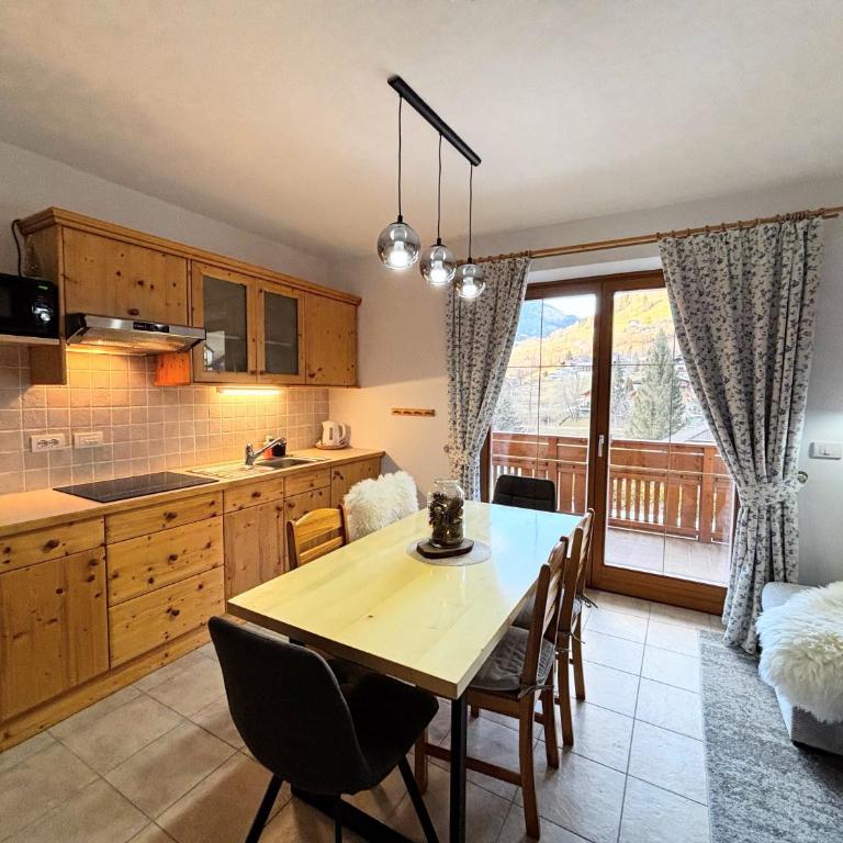 Joy Apartment - Apartment mit 1 Schlafzimmer, Balkon und Bergblick - 9