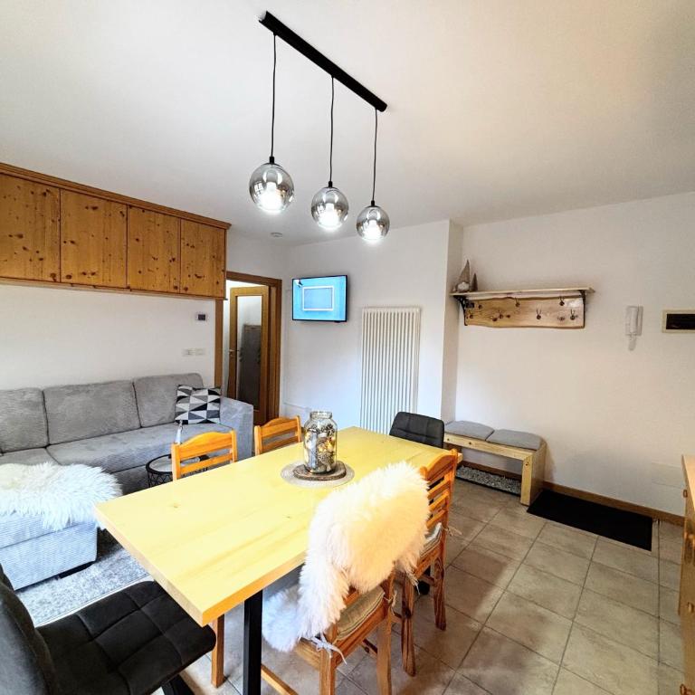 Joy Apartment - Apartment mit 1 Schlafzimmer, Balkon und Bergblick - 18