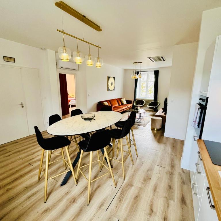 Hypercentre, spacieux, lumineux, climatisé, le Quai de Loire - Appartement - 34
