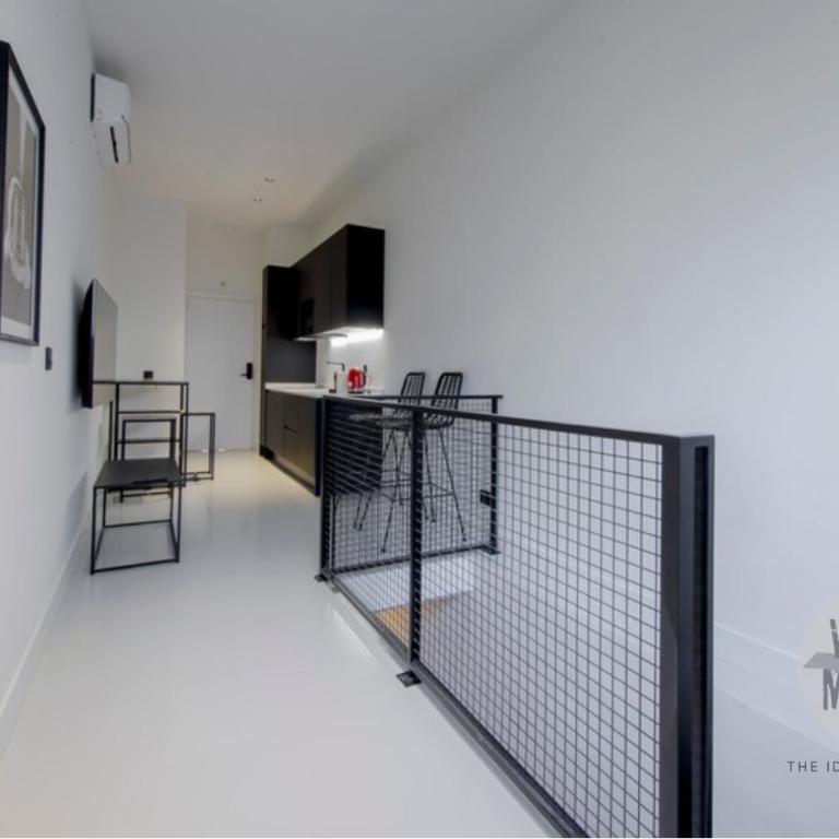 Rincón en Madrid para 2 , vive Mira el Río Alta 10 E3 - One-Bedroom Apartment - 13