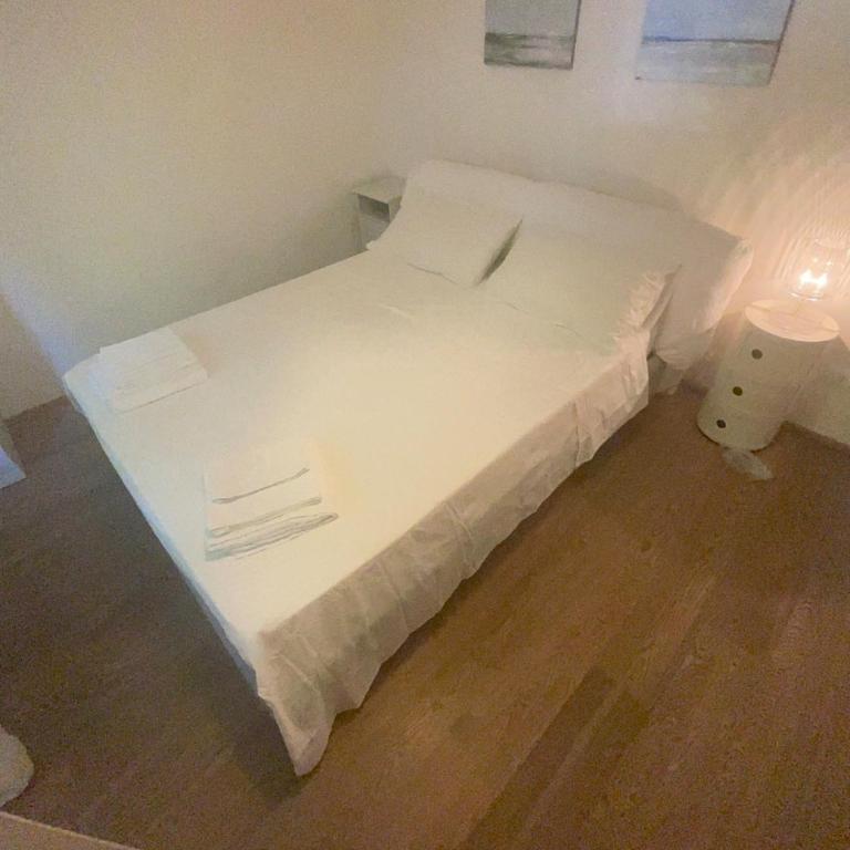 Casa con giardino di fronte al parco - Appartamento con 2 Camere da Letto - 6