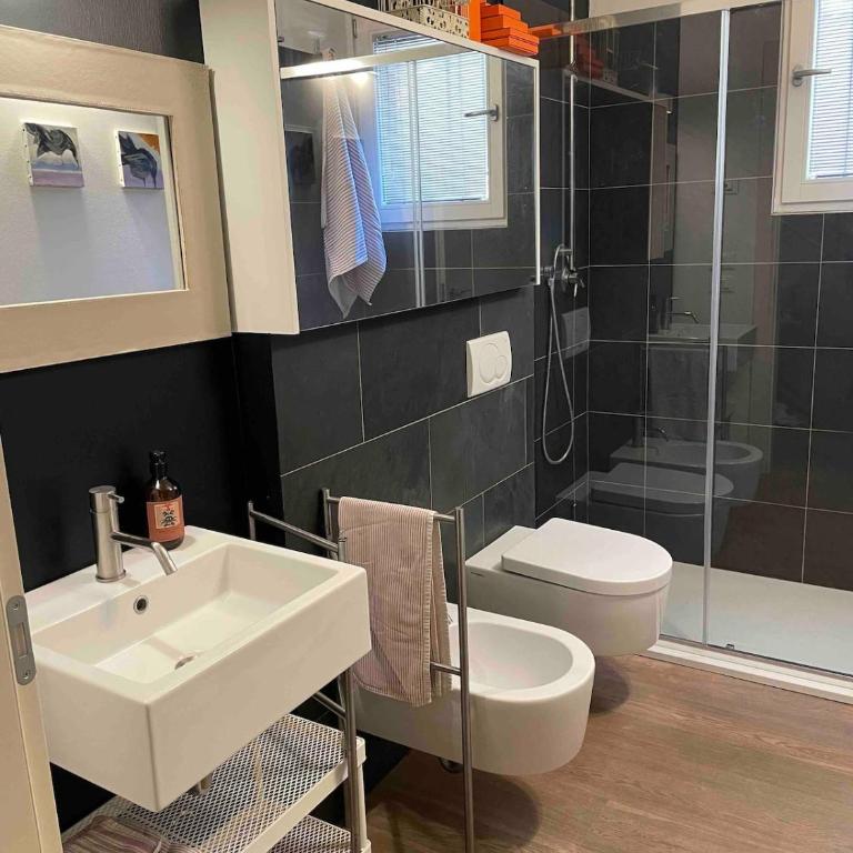 Casa con giardino di fronte al parco - Appartamento con 2 Camere da Letto - 12
