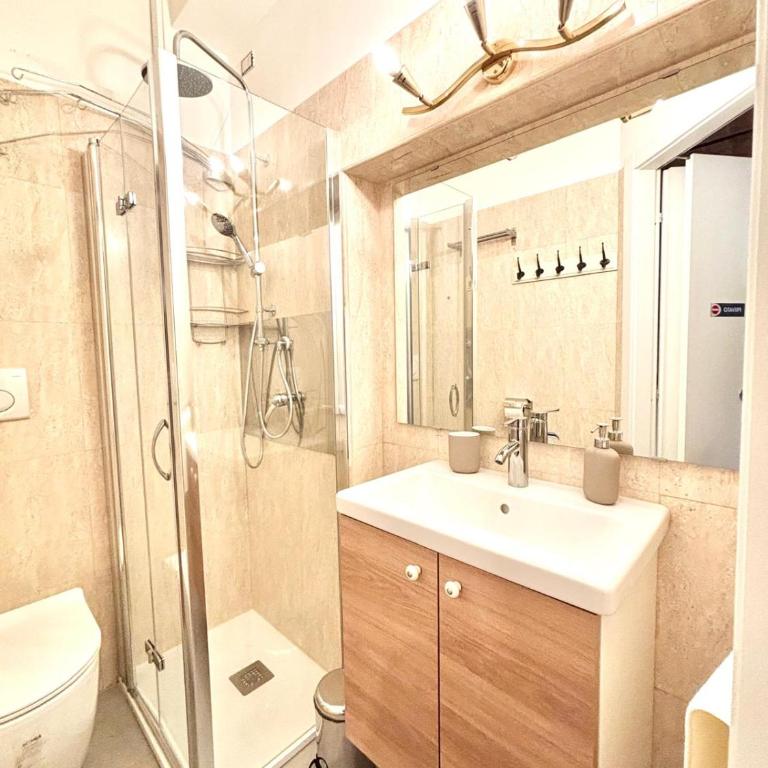 Steps from the Vatican Guesthouse - Camera Singola con Bagno Privato Esterno - 7
