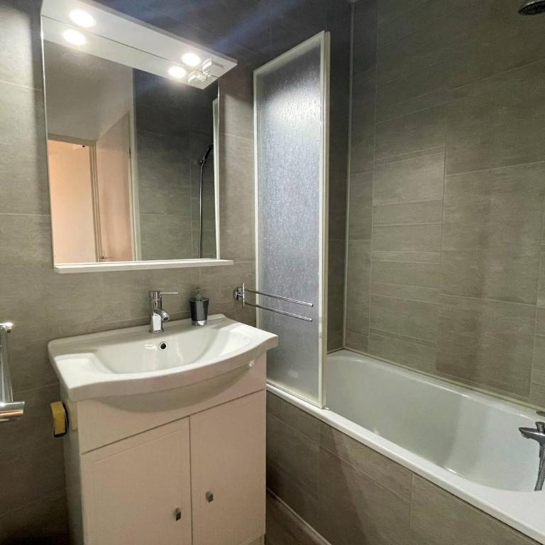 Chaleureux appartement de deux pièces SAINT CYPRIEN PLAGE SC090-232 - Two-Bedroom Apartment - 11