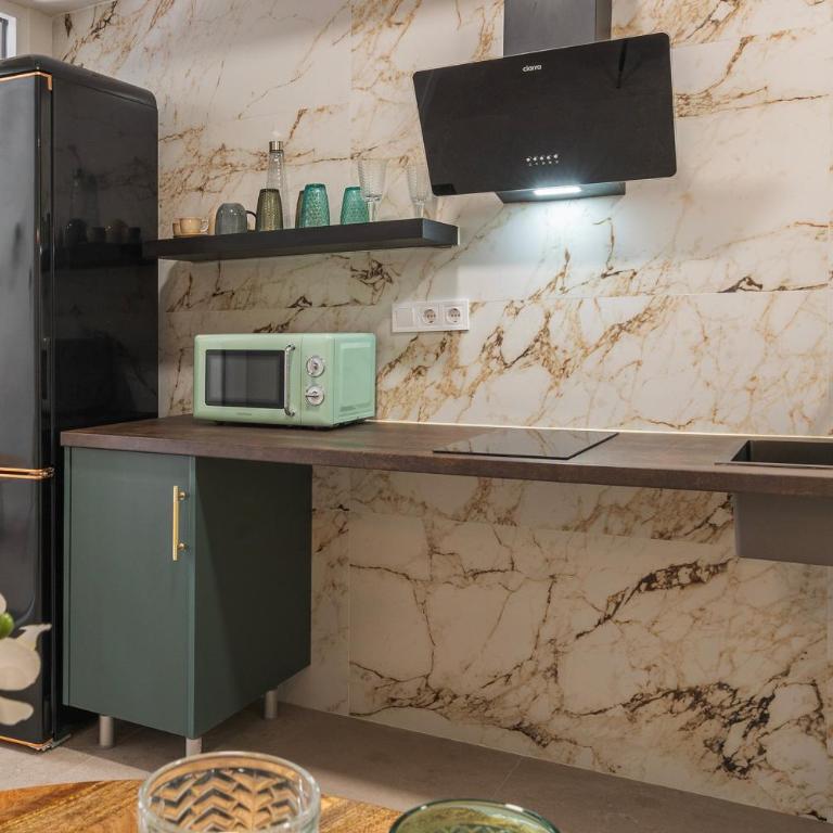 AG7 Loft Valencia Espaciosos estudios con terraza cercanos al metro Zona Ayora - Apartment - Ground Floor - 9
