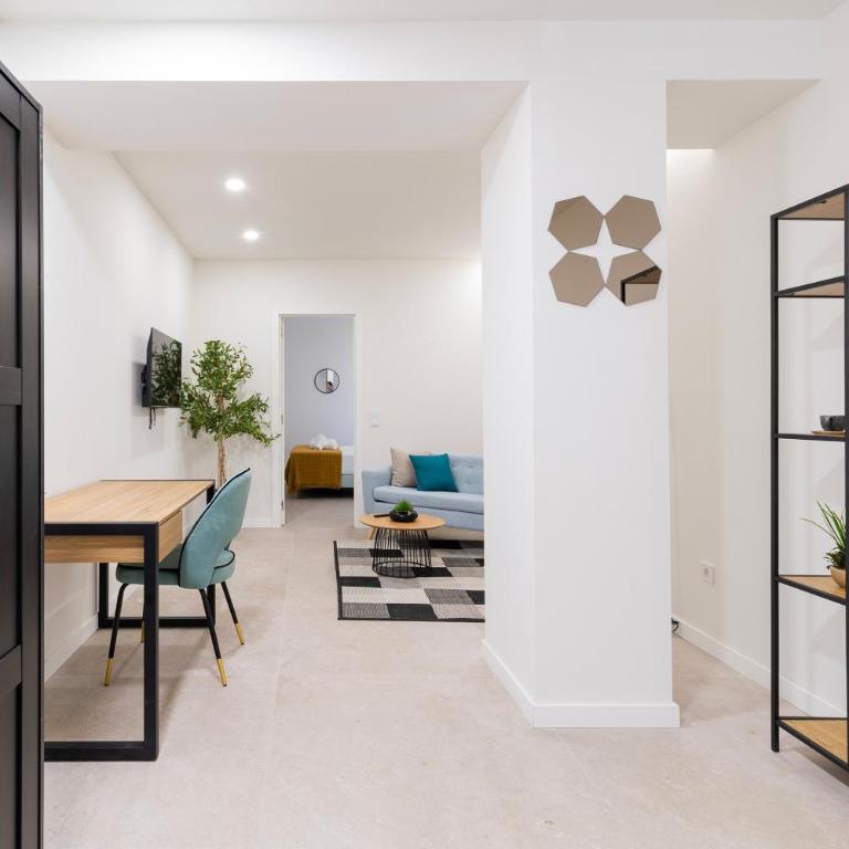 AG7 Loft Valencia Espaciosos estudios con terraza cercanos al metro Zona Ayora - Apartment - Ground Floor - 29