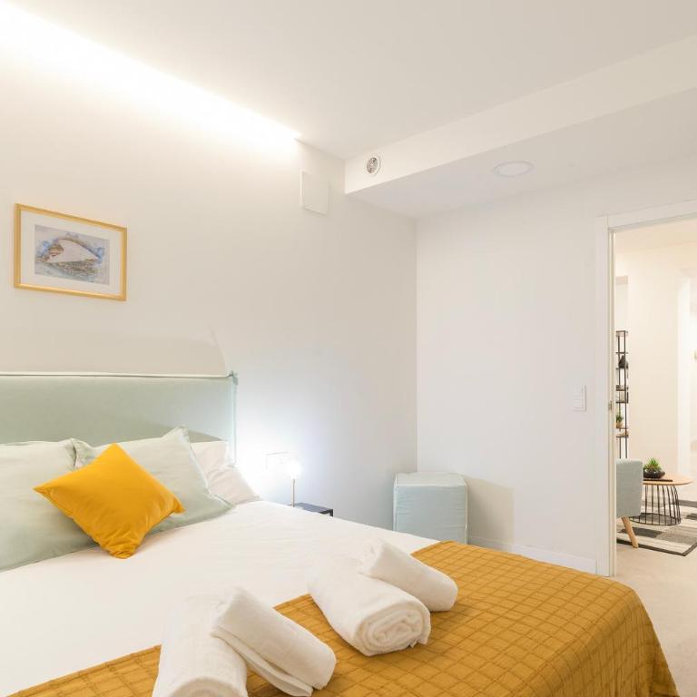 AG7 Loft Valencia Espaciosos estudios con terraza cercanos al metro Zona Ayora - Apartment - Ground Floor - 1