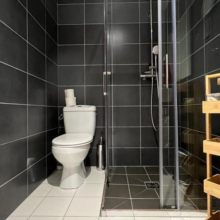 Rouge Canneberge -8 personnes- 84m2 Vue dégagée Sétaz - Appartement 3 Chambres - 27