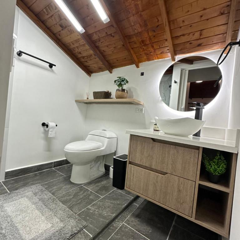 Apartamentos con vista boscosa y parking en Buenos Aires, Medellín - Apartamento de 2 dormitorios - 4