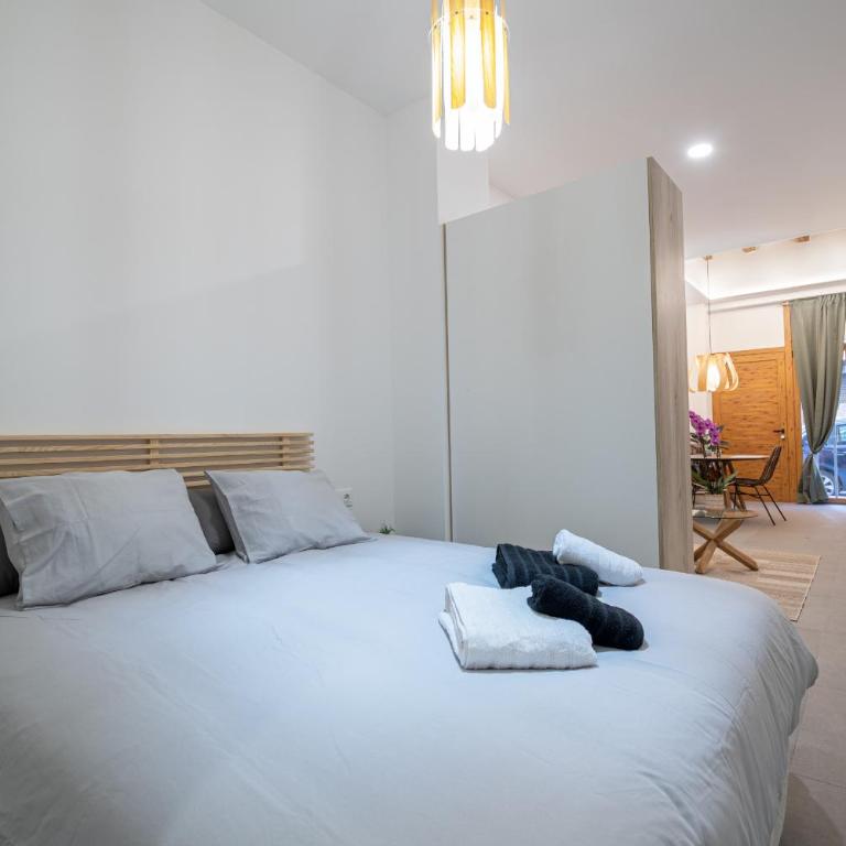 ESC - Loft Valencia Cómodos y espaciosos estudios cercanos a estación Joaquín Sorolla - Studio Apartment with Queen Bed - 1