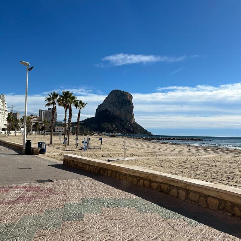Magnifica ubicación ,amplio ,luminoso, a 50 m de la playa - Apartamento de 2 dormitorios con terraza y vistas al mar - 21