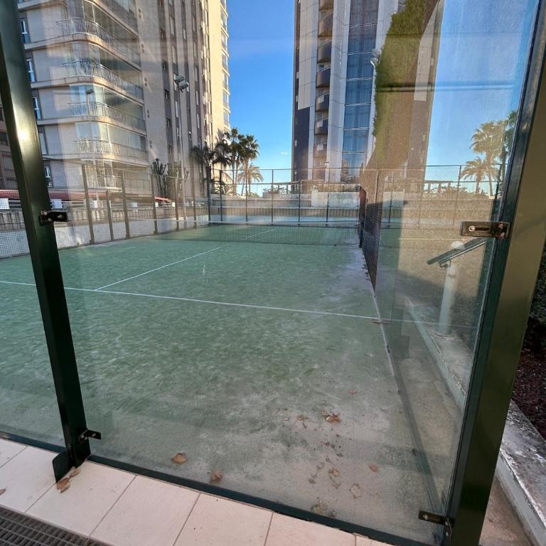 Magnifica ubicación ,amplio ,luminoso, a 50 m de la playa - Apartamento de 2 dormitorios con terraza y vistas al mar - 31
