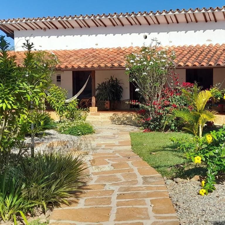Casa Alamanda B&B - Habitación Cuádruple - vistas al jardín - 5