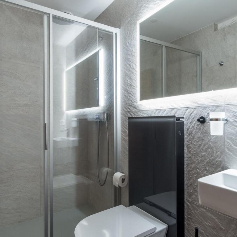 Chambre Les Bouleaux - 1 lit - 3 pers - Deluxe Studio mit Kingsize-Bett - 2