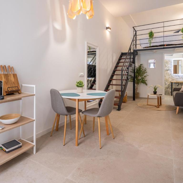 RM1 - Loft Valencia cómodos estudios dúplex cerca a la Avenida del Puerto - Dúplex - 11