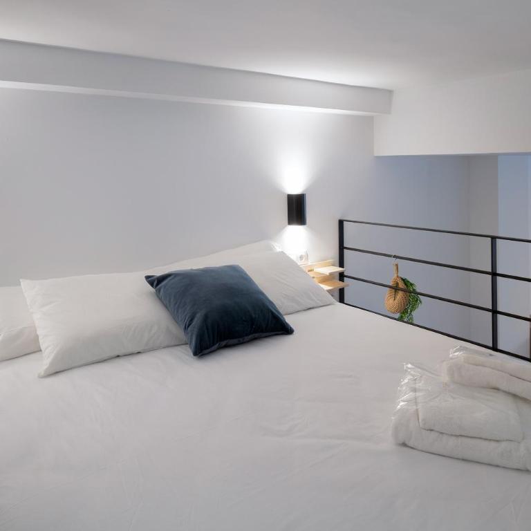 RM1 - Loft Valencia cómodos estudios dúplex cerca a la Avenida del Puerto - Dúplex - 22