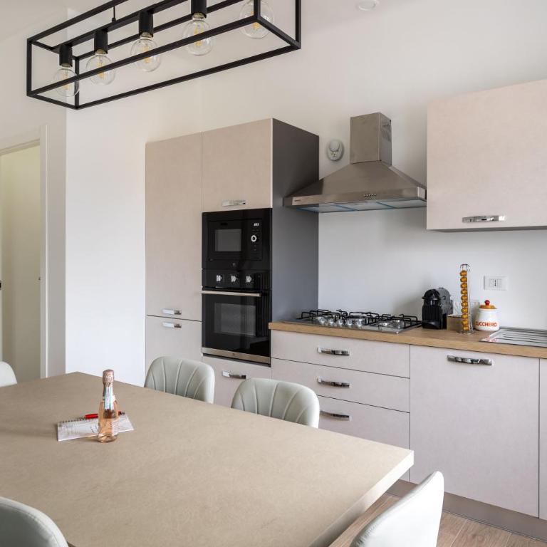 Arya's Corner by the Lake - Parcheggio - Vista lago - Appartamento con 2 Camere da Letto - 3
