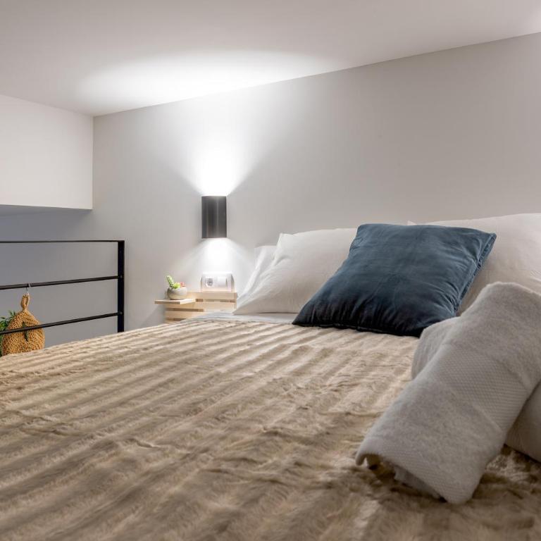 RM1 - Loft Valencia cómodos estudios dúplex cerca a la Avenida del Puerto - Apartamento Estudio - 1 cama doble - 23