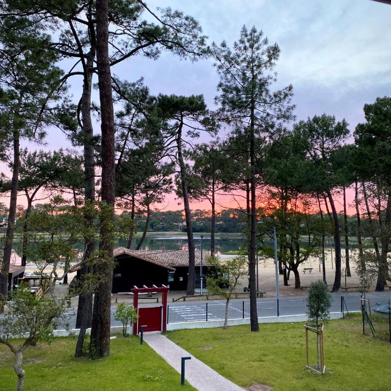 Lake Apart - Two-Bedroom Apartment - 20