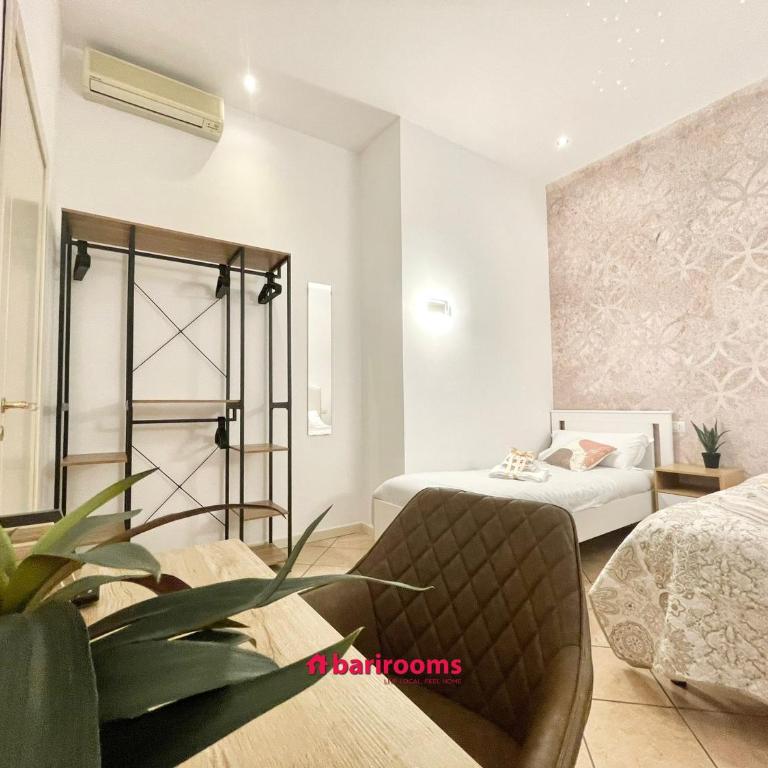 BARI ROOMS Abate Gimma - Camera Tripla Basic con Bagno in Comune - 11