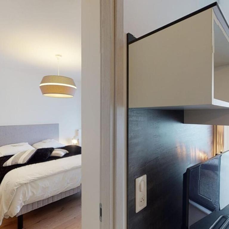 Le Confort Annecy terrasse & parking privé - Apartment - 7