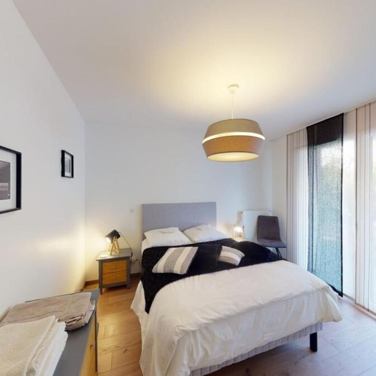 Le Confort Annecy terrasse & parking privé - Apartment - 12