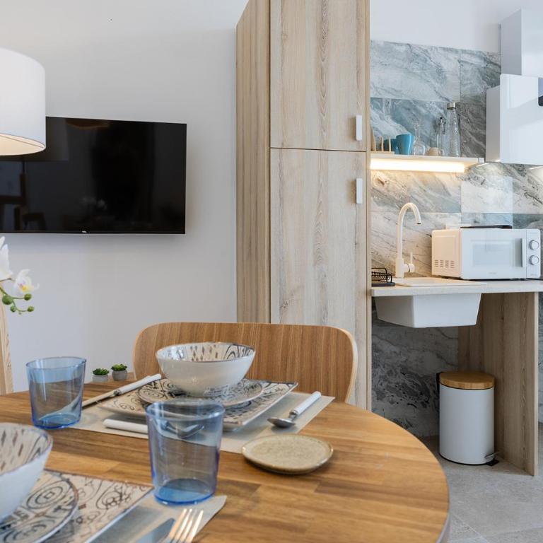 UY - Loft Valencia Acogedores y modernos estudios cerca de la estación Joaquín Sorolla - Apartment - Ground Floor - 5