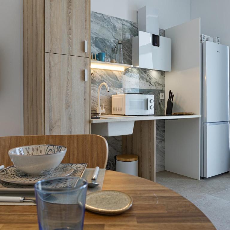 UY - Loft Valencia Acogedores y modernos estudios cerca de la estación Joaquín Sorolla - Apartment - Ground Floor - 6