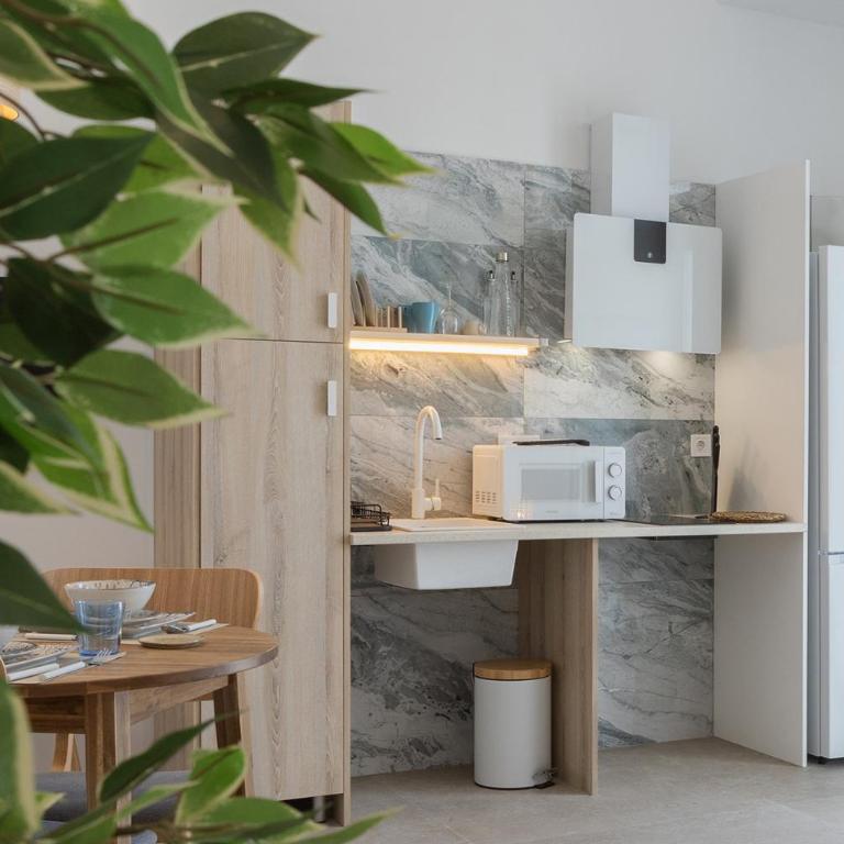UY - Loft Valencia Acogedores y modernos estudios cerca de la estación Joaquín Sorolla - Apartment - Ground Floor - 14